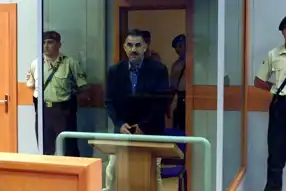 Öcalan'dan PKK'ya Çağrı: Silah Bırakma ve Örgüt Fesh mi?