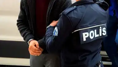 İzmir'de Büyük Kaçakçılık Operasyonu: 2 Tutuklama